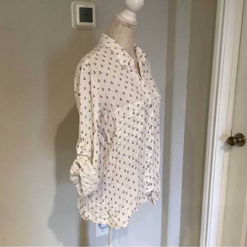 Roll-tab sleeve, button down top, anchor pattern White Casual Button Down Shirt - Picture 2 of 6